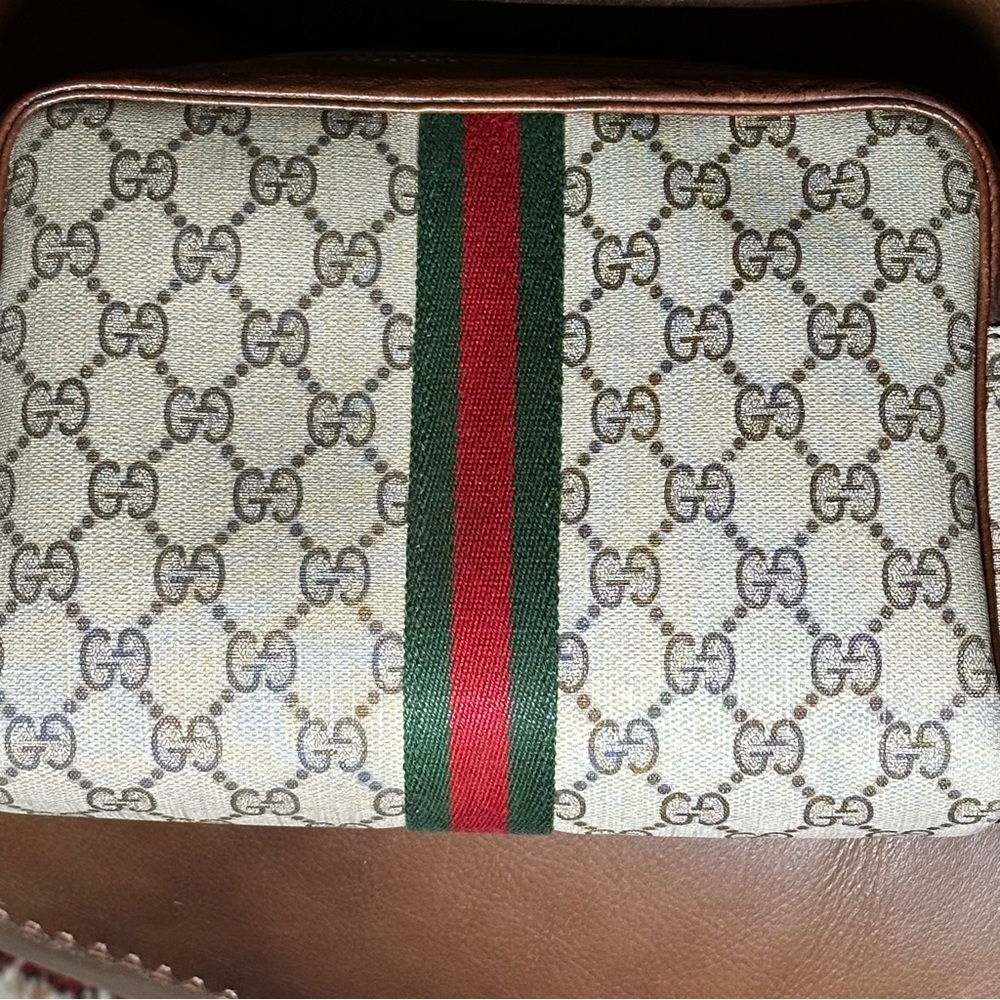 Gucci Brown and Tan Pouch or Bag with GG Monogram and Striped Accent - Picture 2 of 4